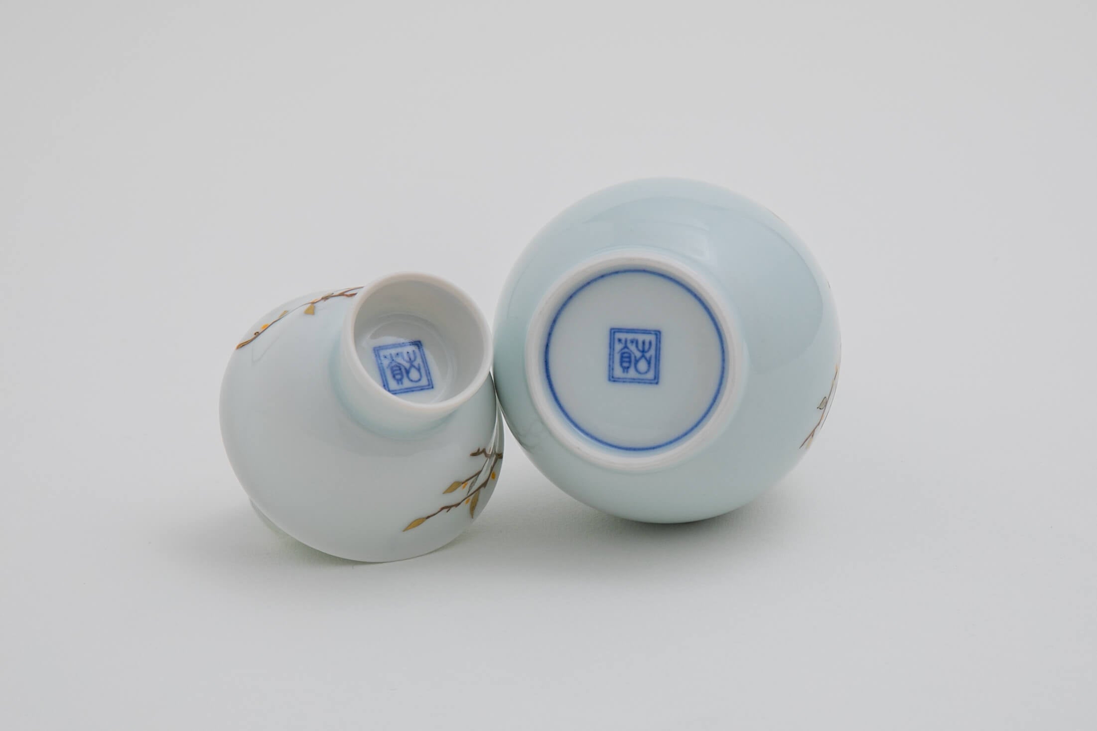 百舌に木枯し 酒器