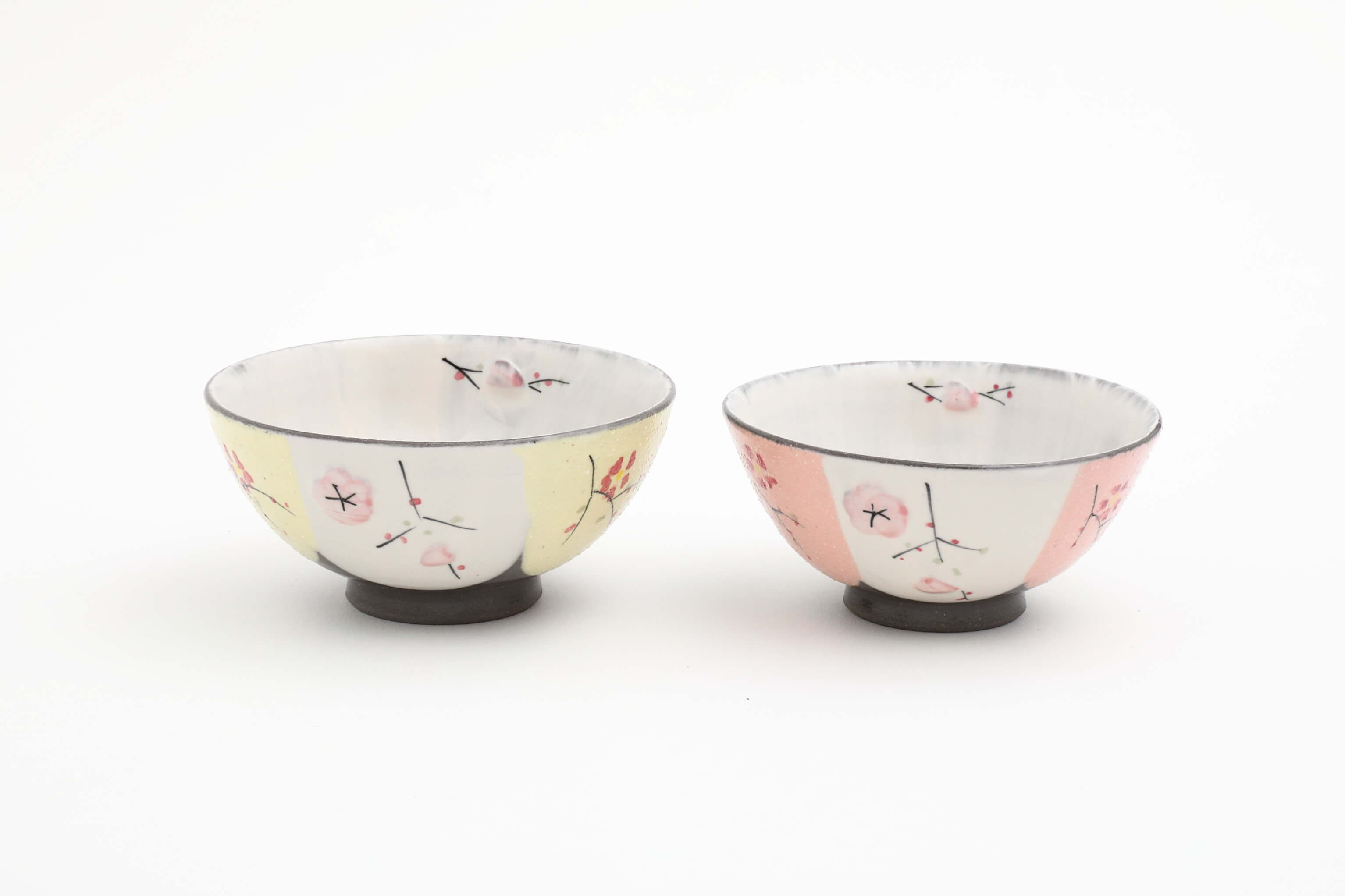 黒陶掛分貼付桜 黄 飯碗