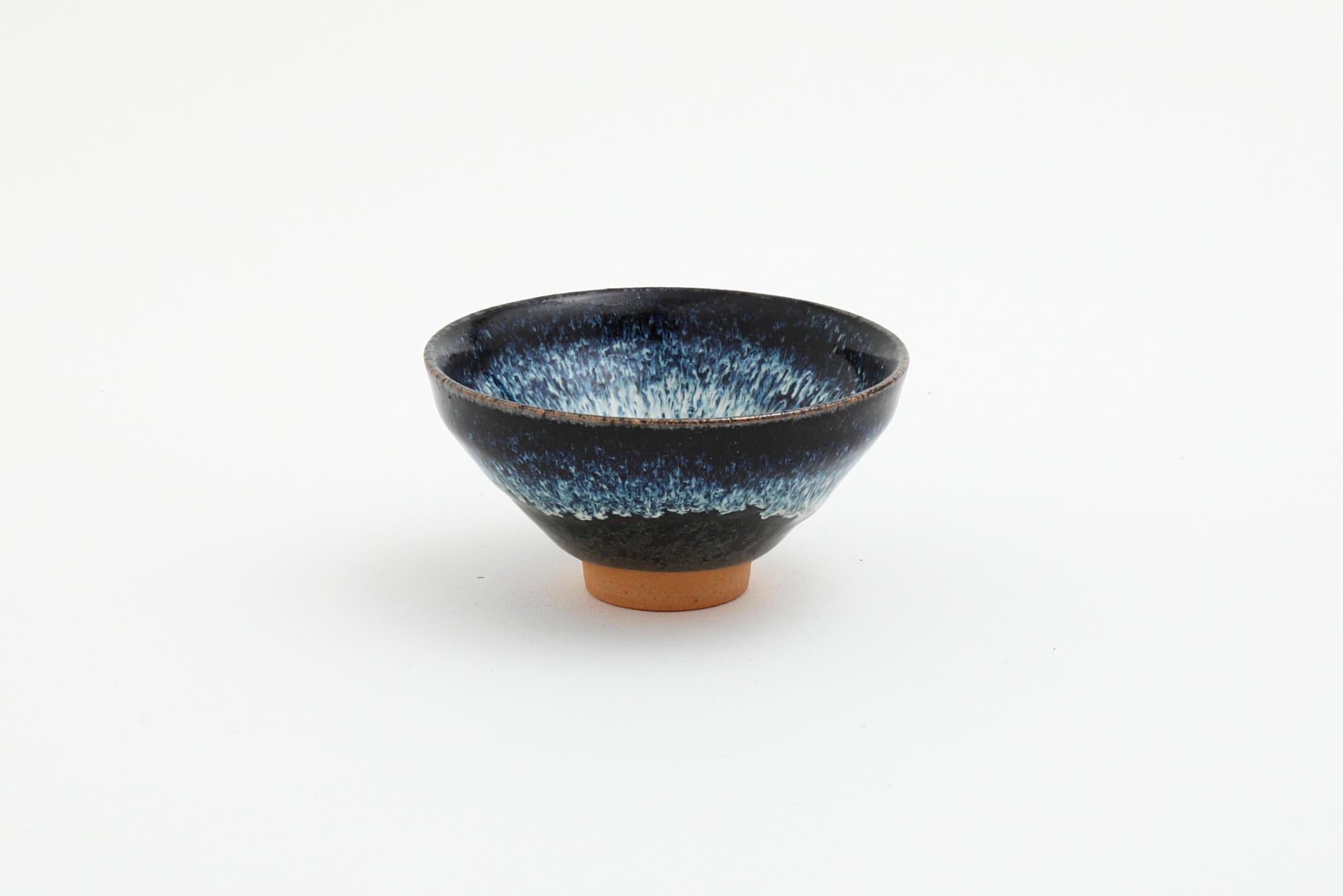 Tenmoku Type '流 Ryu' Sake cup