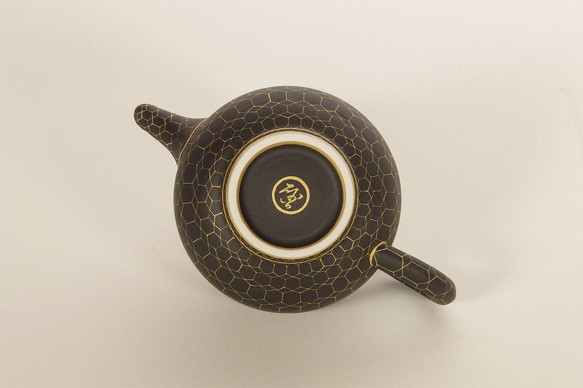 黒釉金彩亀甲紋　茶注